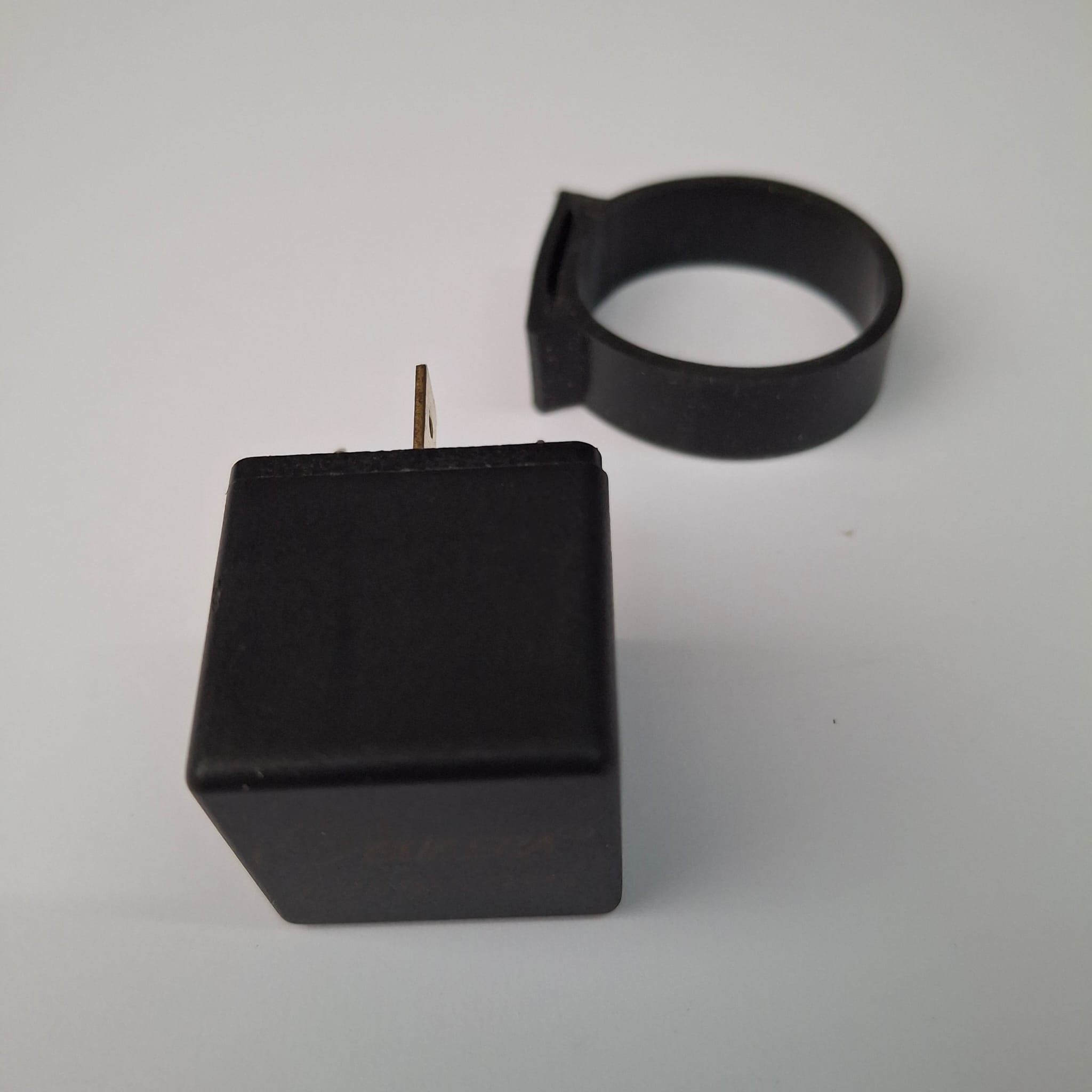 RELE-ARRANQUE-04128744A